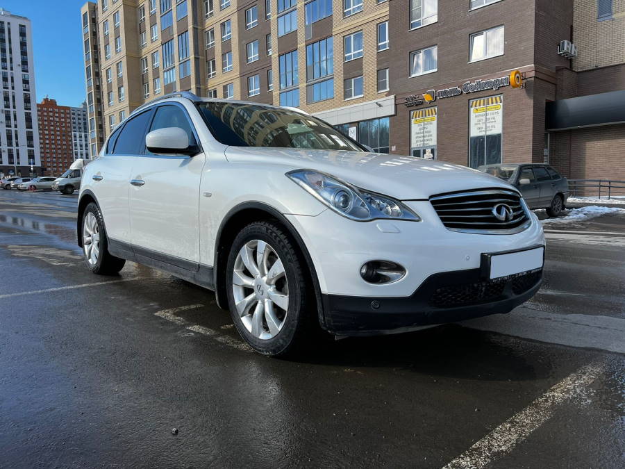 Infiniti EX 25